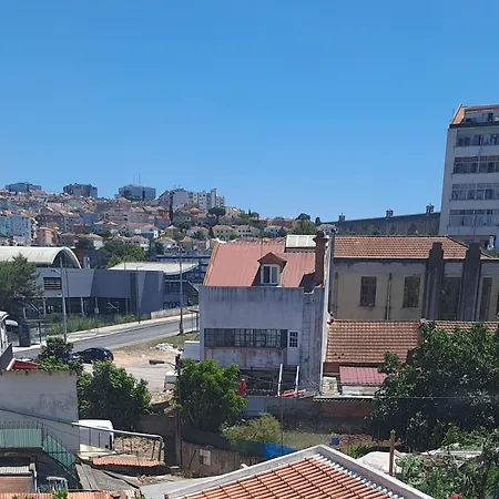 Appartement Serafina 3rd Floor 2br With Swimingpool And Terrace Lissabon