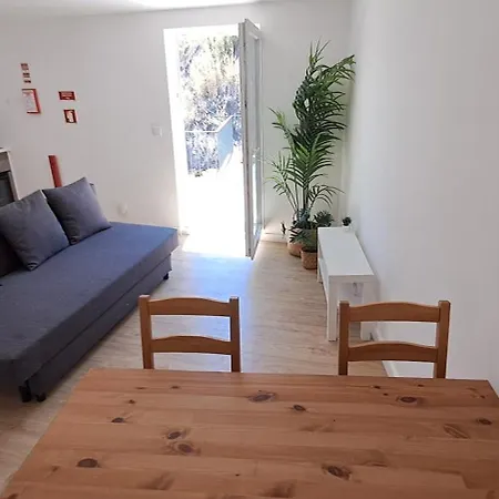 Serafina 3rd Floor 2br With Swimingpool And Terrace Appartement Lissabon